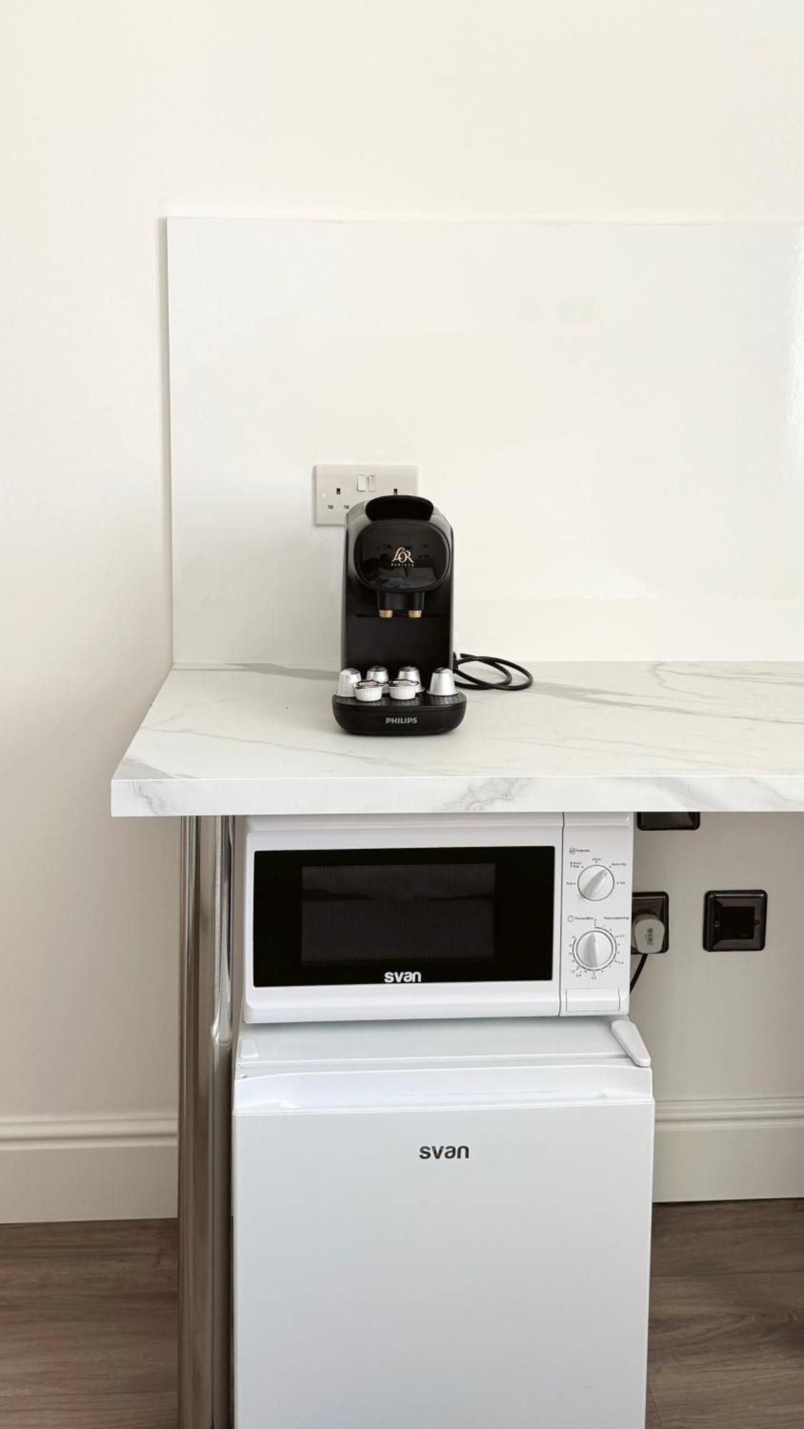 Master Penthouse Double Room Ensuite With Private Terrace - Grand Central House Gibraltar Buitenkant foto